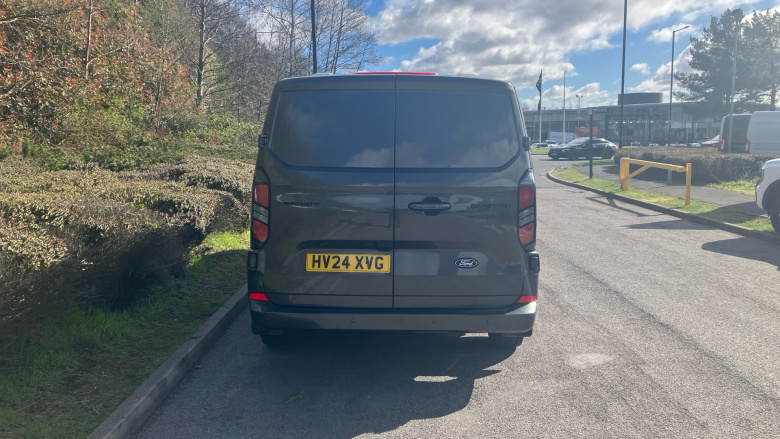 Ford Transit Custom 300 L2 Diesel Fwd 2.0 EcoBlue 136ps H1 Van Limited